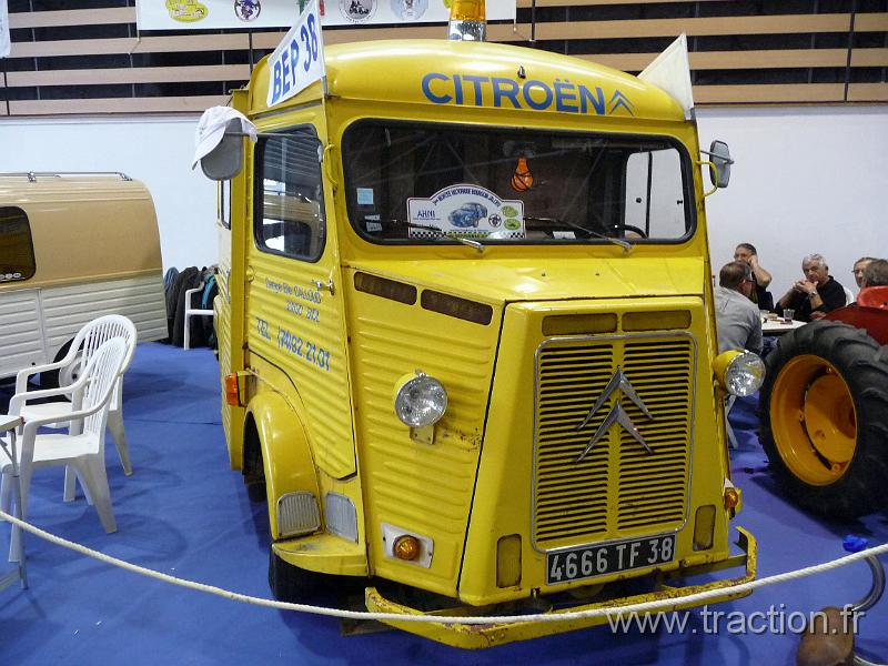 Epoquauto (124).JPG - 05/11/2010 - 69000 LYONƒPOQU'AUTO - 32�me Salon International Autos & Motos AnciennesClub Retro MecaniqueCITROèN - HY ImmatriculŽ : 4666 TF 38